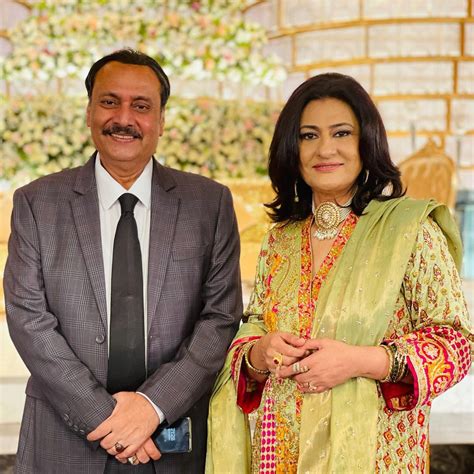 saba hameed|waseem abbas wife.